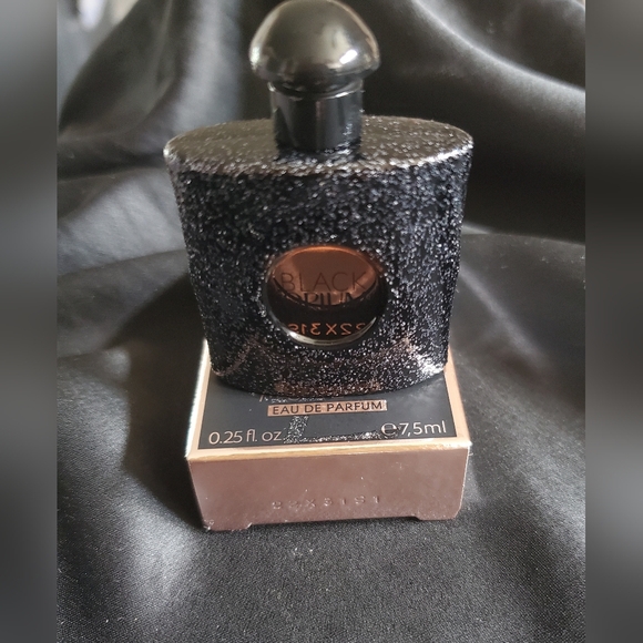 Yves Saint Laurent Black Opium eau de parfum Mini - Picture 5 of 5